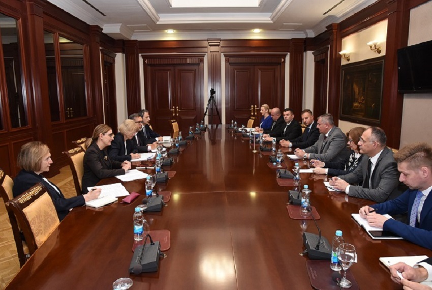 Dva važna projekta u najavi: Predsjednik Vlade Republike Srpske Radovan Višković razgovarao sa delegacijom EBRD-a