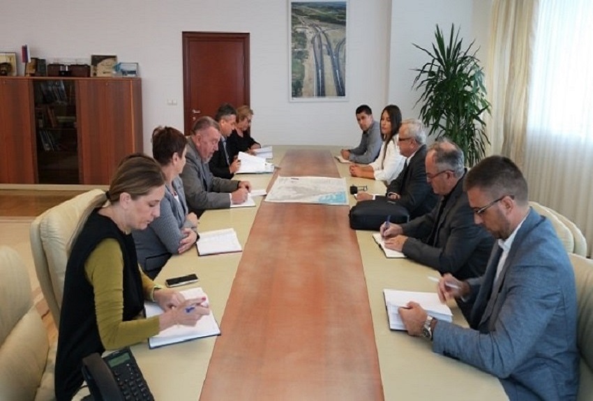 Ministar Trninić razgovarao sa članovima Nadzornog odbora Željeznica Republike Srpske 
